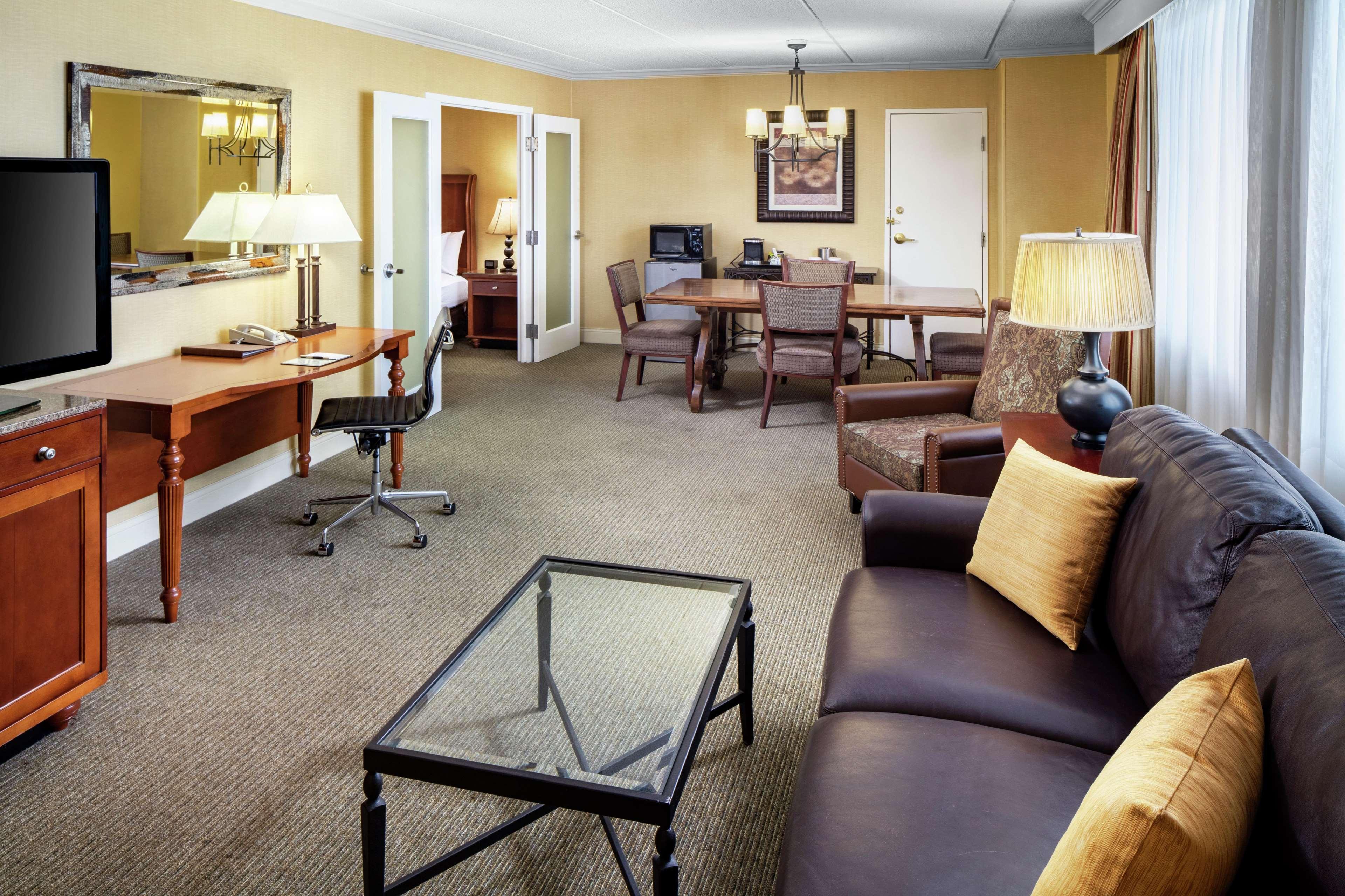 Doubletree By Hilton Cleveland East Beachwood Exteriér fotografie
