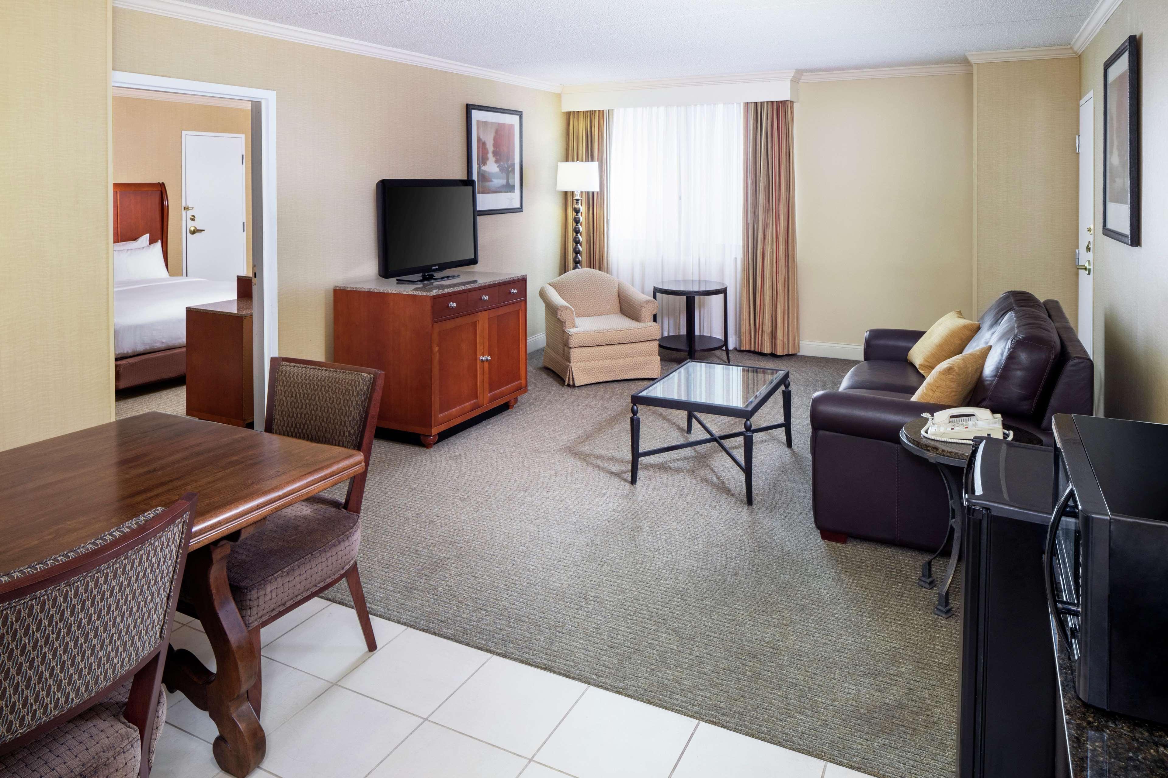 Doubletree By Hilton Cleveland East Beachwood Exteriér fotografie