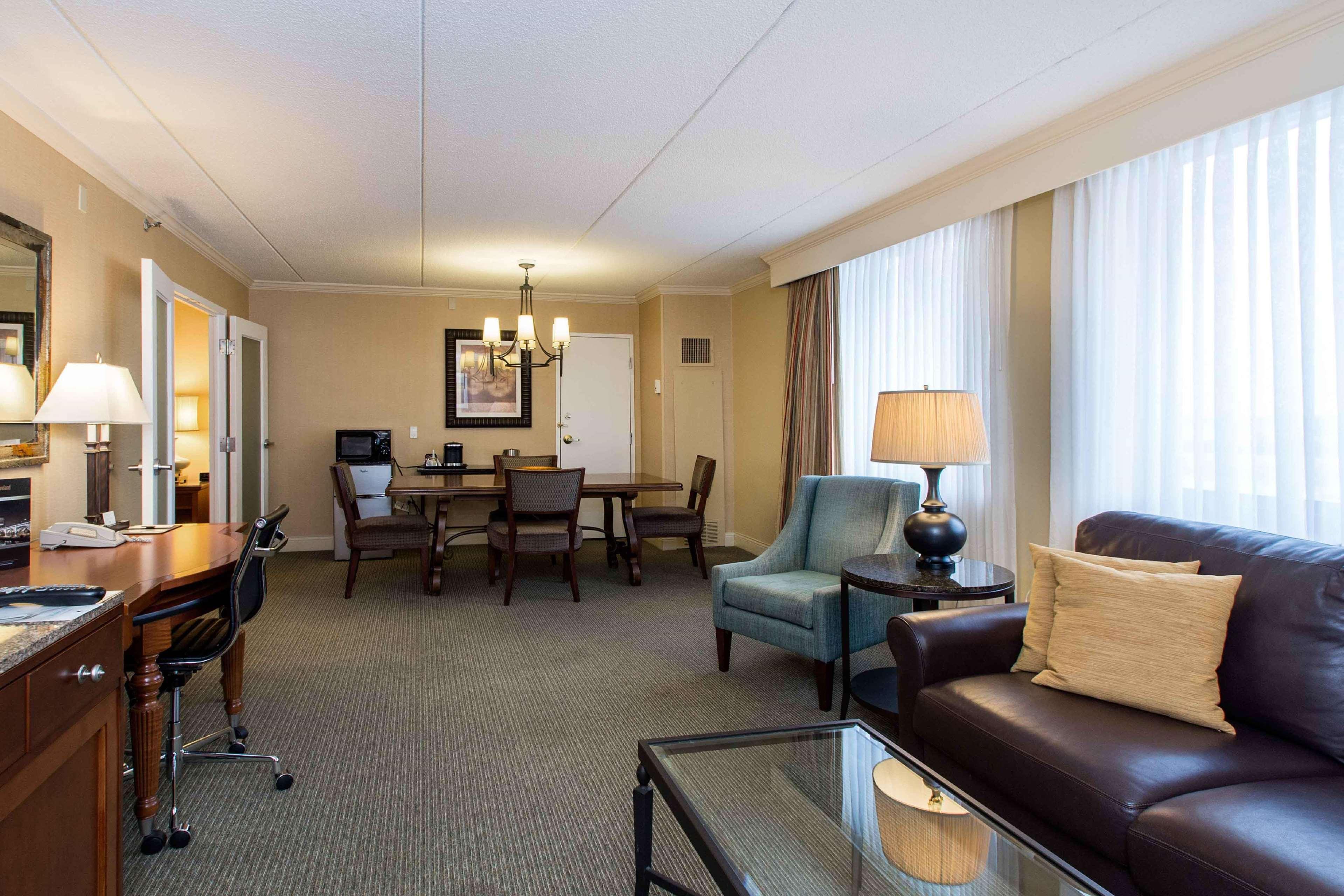 Doubletree By Hilton Cleveland East Beachwood Exteriér fotografie