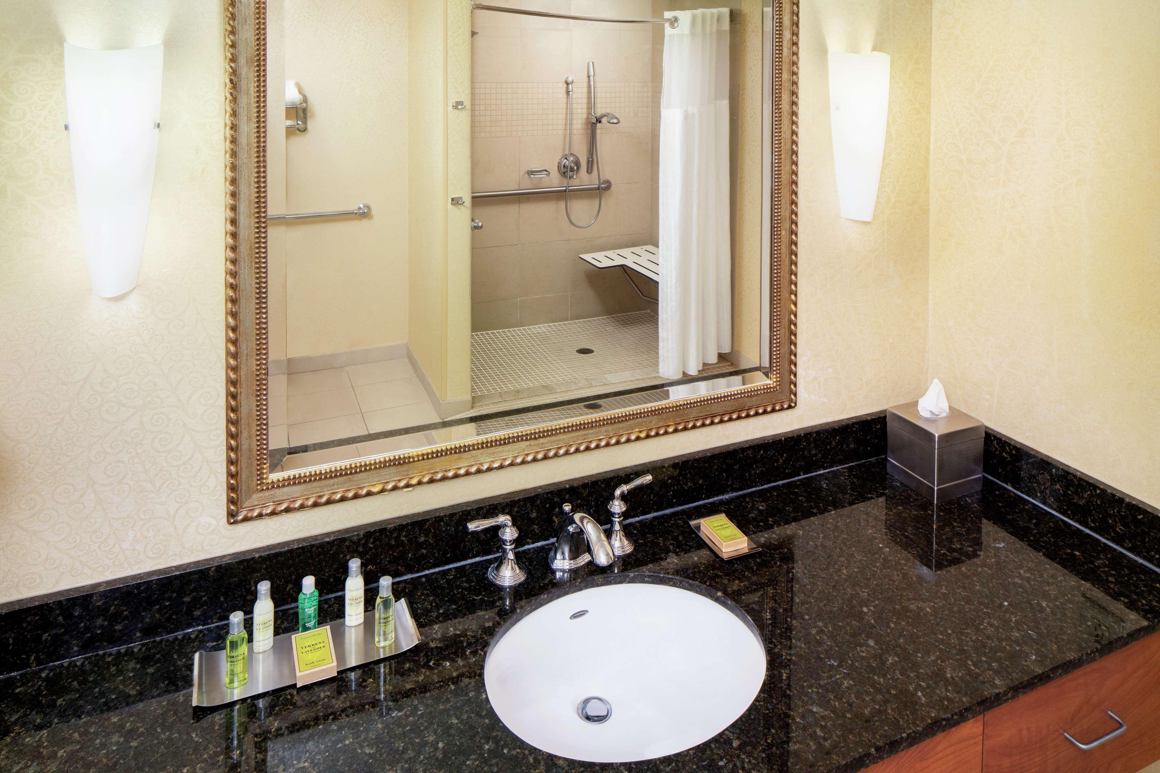 Doubletree By Hilton Cleveland East Beachwood Exteriér fotografie